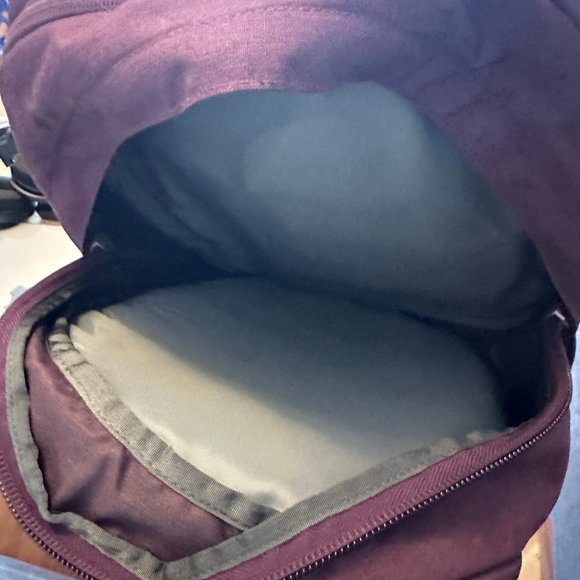 North Face Women's Surge Transit Laptop Backpack, Blackberry Wine - Picture 3 of 5